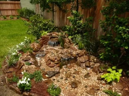 Local lawn care service for outdoor upgrades in Metairie, LA by Aquatic Landscapes