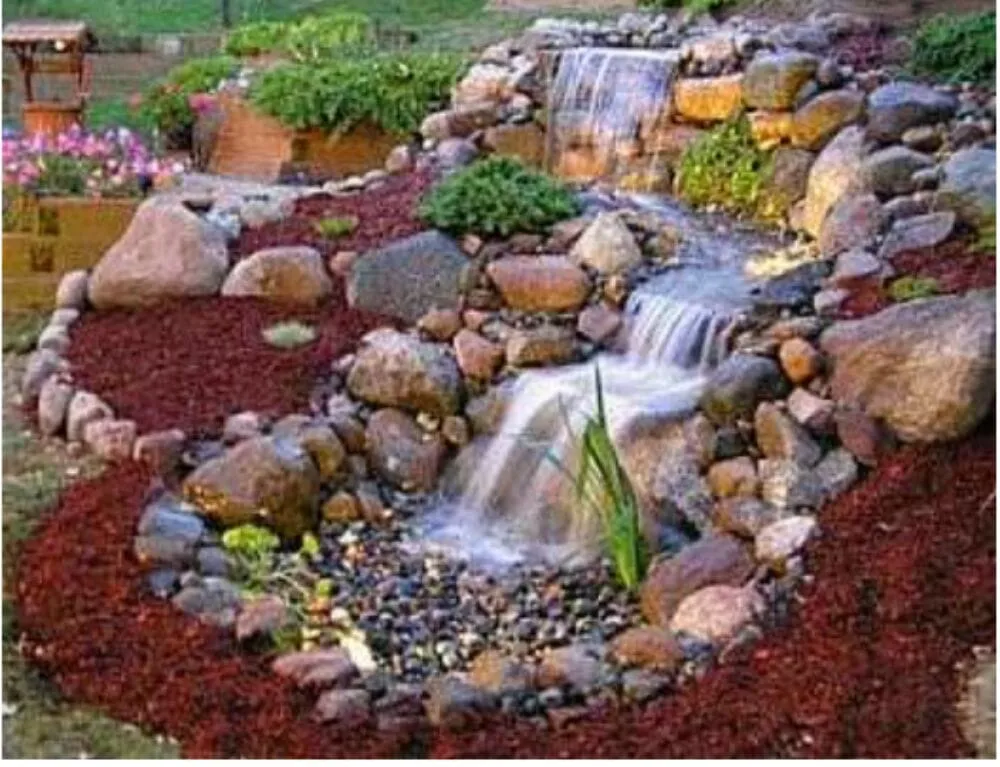 Top-rated yard cleanup service in Houston, TX by Aquatic Landscaping & Outdoor Design