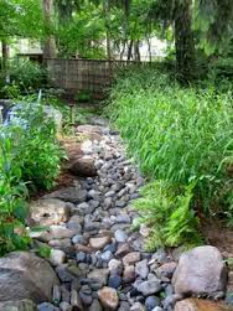 Expert landscape installation in Houston, TX - Aquatic Landscaping & Outdoor Design
