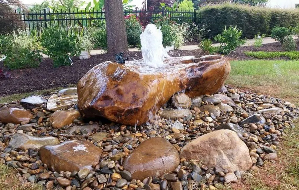 Affordable landscape installation in Columbia, SC - Aquatic Lifestyles