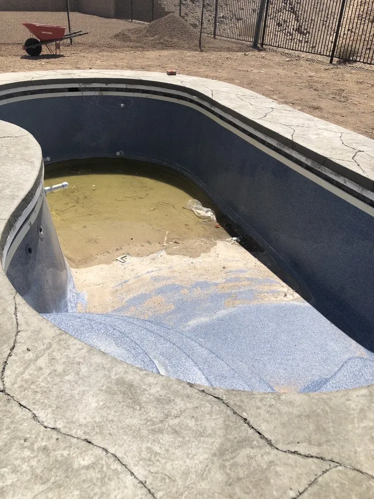 Top-rated lawn care service in Fort Mohave, AZ - Aquatic Pools & Landscape