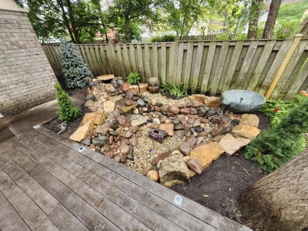 Expert outdoor landscaping in Lindenhurst, IL - Aquavato Pondscapes
