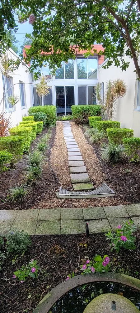 Trusted landscape design experts serving TEMPLE TERR, FL - Aquino & son land art
