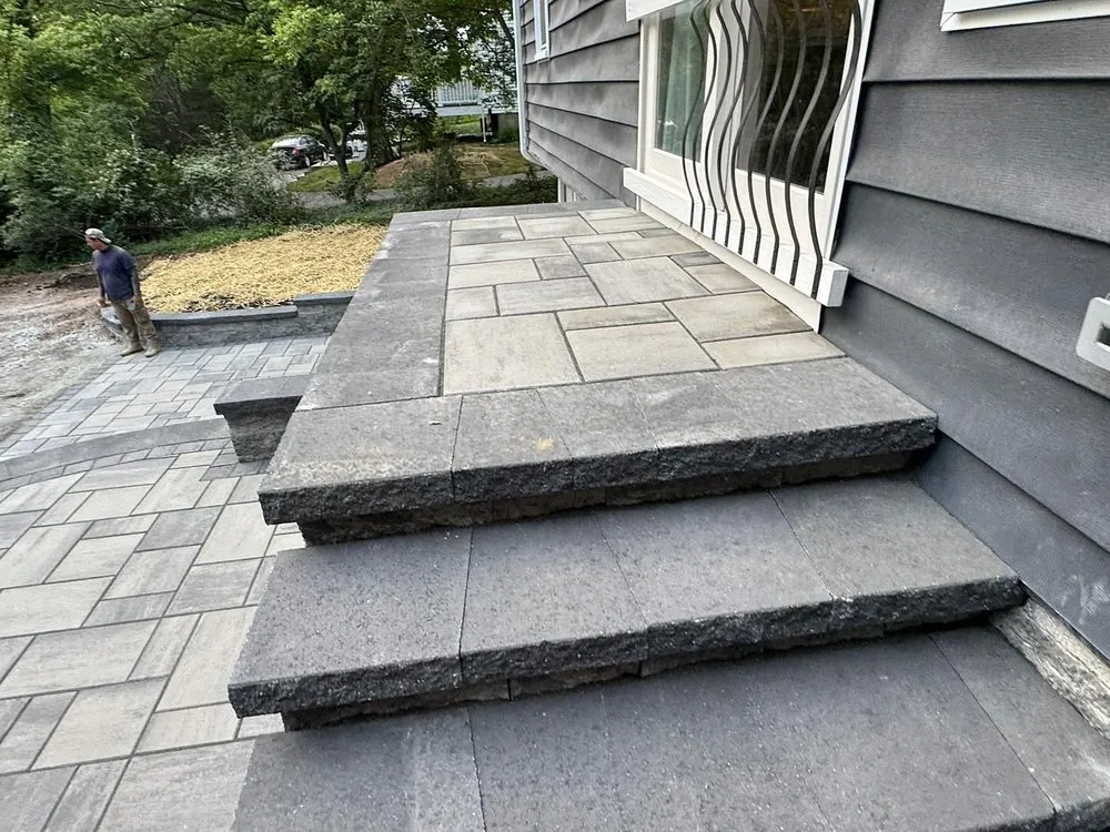 Affordable garden landscaping for homes in Peapack, NJ by Aquino Brothers Landscaping