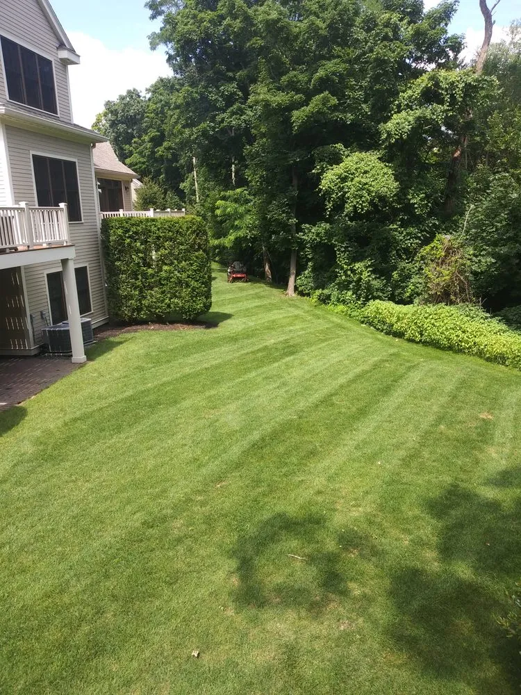 Custom landscaping services experts serving Winchendon, MA - Aquino landscaping