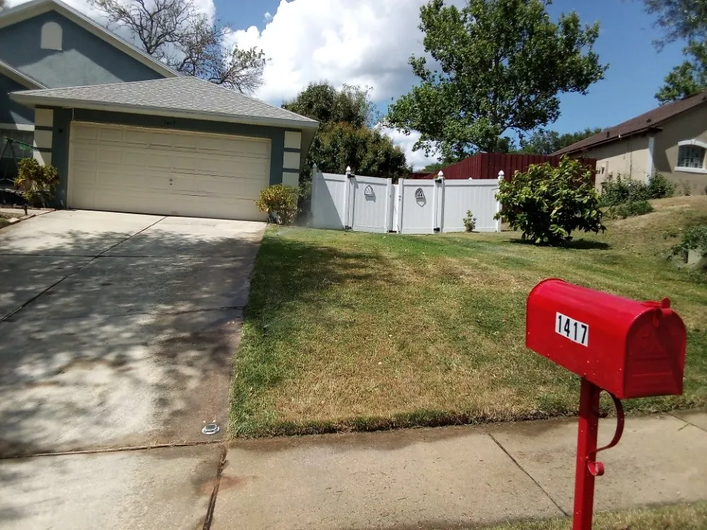 Reliable yard maintenance near you across Eustis, FL - A&R Custom Lawn Care