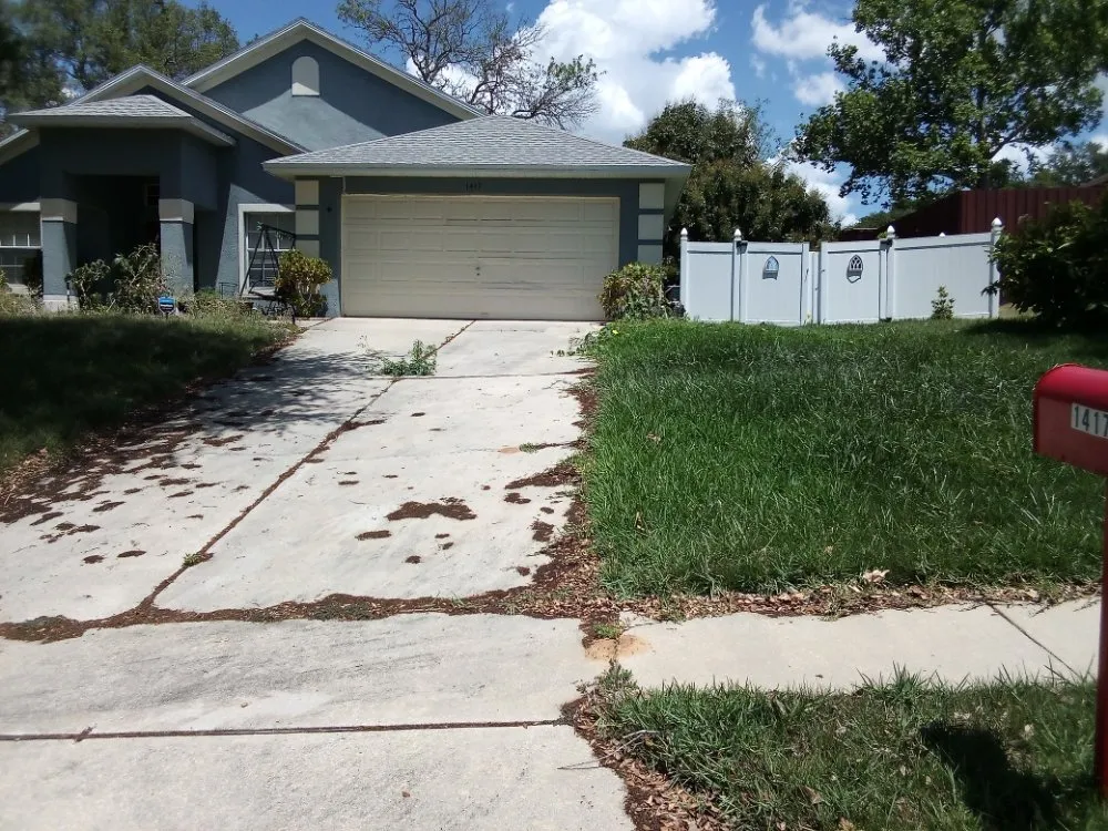 Local landscaping services experts serving Eustis, FL - A&R Custom Lawn Care