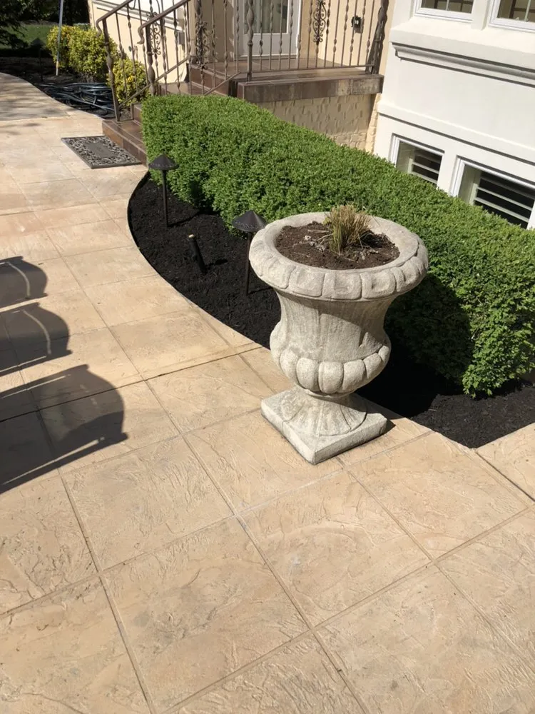 Trusted residential landscaping in Frankfort, IN by A&r Home And Garden Plus Services