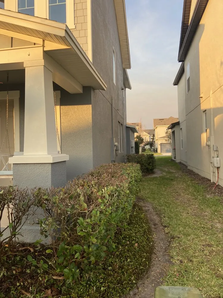 Professional landscaping services for residential properties in Ocoee, FL by AR landscaping & Gardens