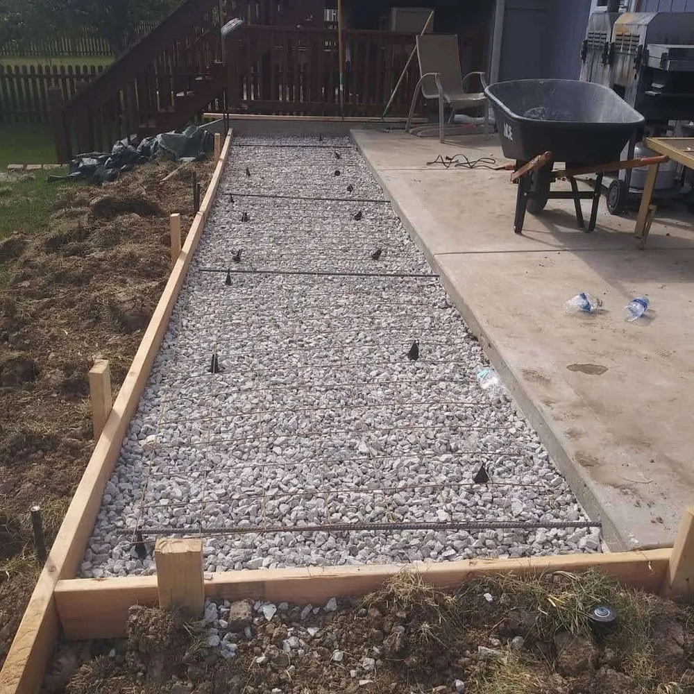 Expert yard maintenance in Independence, MO by A&R Landscaping Service