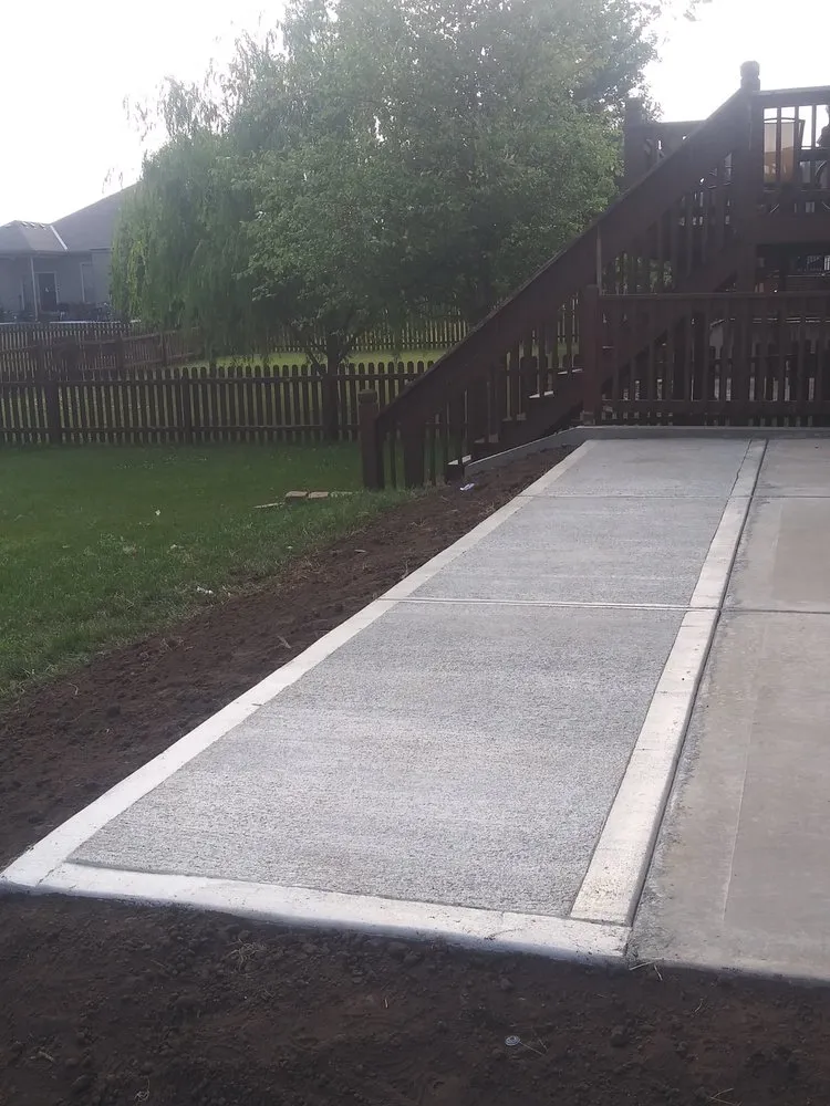 Reliable outdoor landscaping for homes across Independence, MO - A&R Landscaping Service