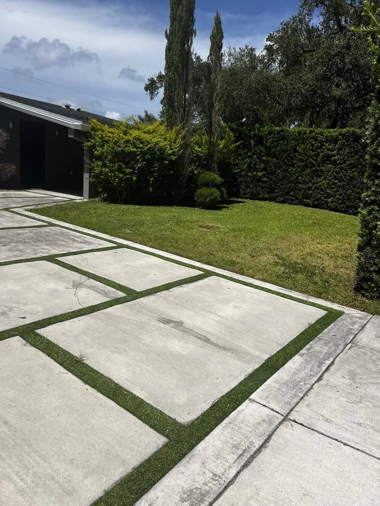 Reliable garden landscaping for residential properties in Fort Lauderdale, FL by AR Lawn & Landscaping Service