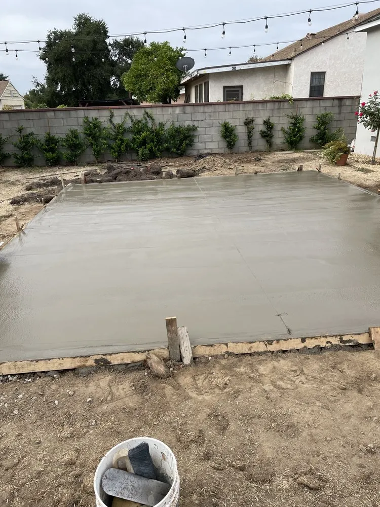 Top-rated lawn care service experts serving Monrovia, CA - AR Lawn and Tree Care