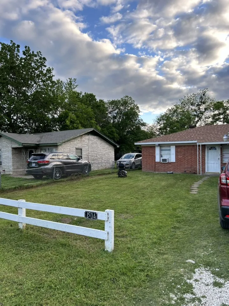 Reliable lawn care service near you in Robinson, TX by AR Lawn Care