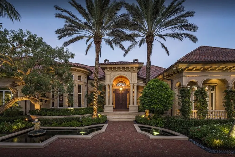 Reliable landscaping services in Lauderdale Lakes, FL by AR Maintenance Solutions