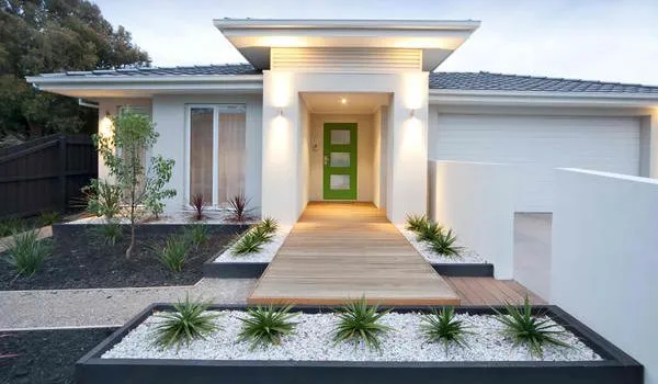 Local lawn care service for residential properties across Lauderdale Lakes, FL - AR Maintenance Solutions