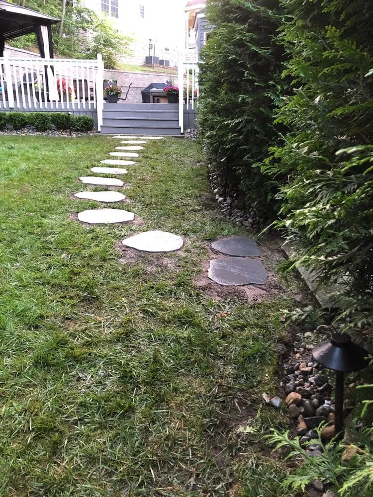 Top-rated yard cleanup service for year-round maintenance across Freehold, NJ - A&R Pavers and Landscaping