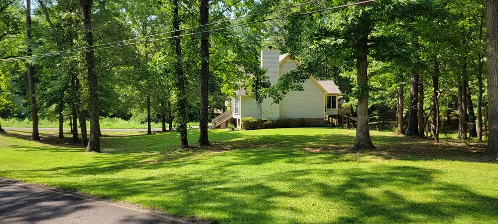 Local garden landscaping with custom design in Mulga, AL by A&R Turf