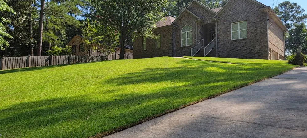 Reliable lawn care service experts serving Mulga, AL - A&R Turf
