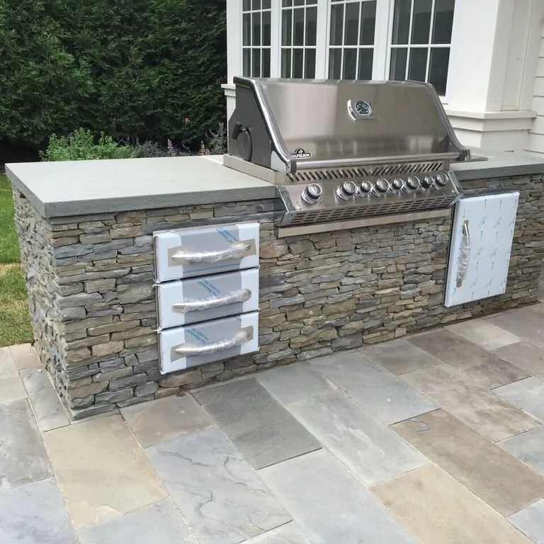 Top-rated lawn mowing service for residential properties across Minneapolis, MN - Arabella Stone Co