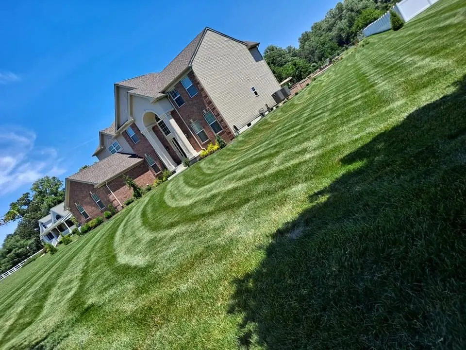 Affordable lawn care service for homes across Bridgeton, NJ - Aragon’s Landscaping