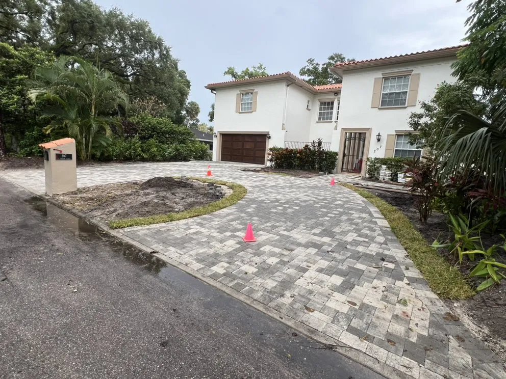 Affordable yard cleanup service in Tampa, FL - Ararat Garden