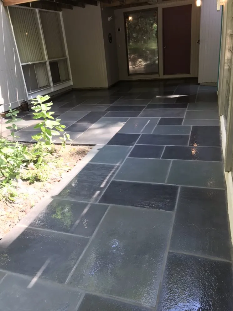 Custom garden landscaping for year-round maintenance in East Freetown, MD by Araujo Landscaping