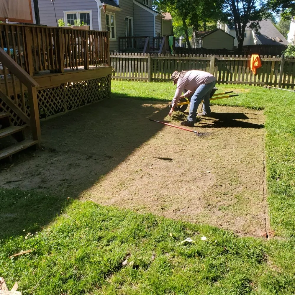 Local yard cleanup service in Highland Springs, VA - Araujo's lawncare