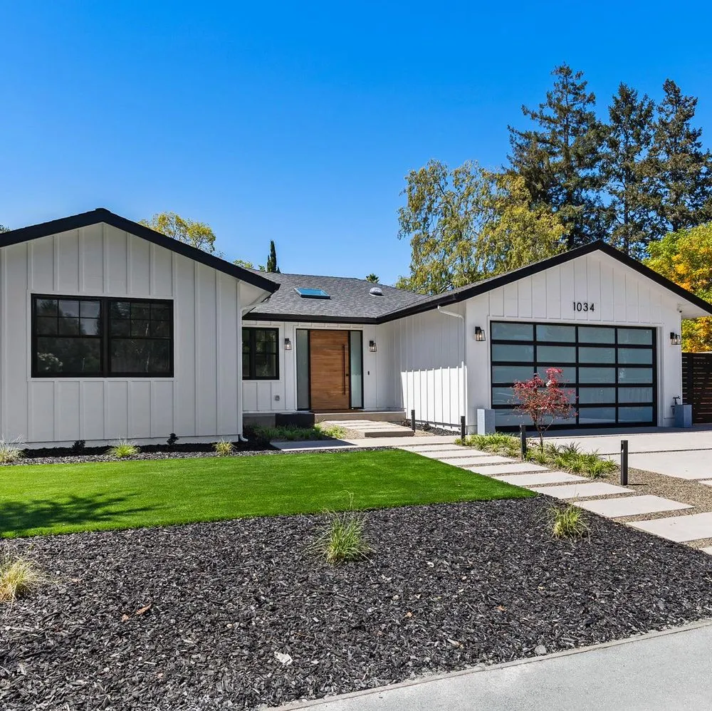 Top-rated lawn care service in San Jose, CA by Aravat Landscaping