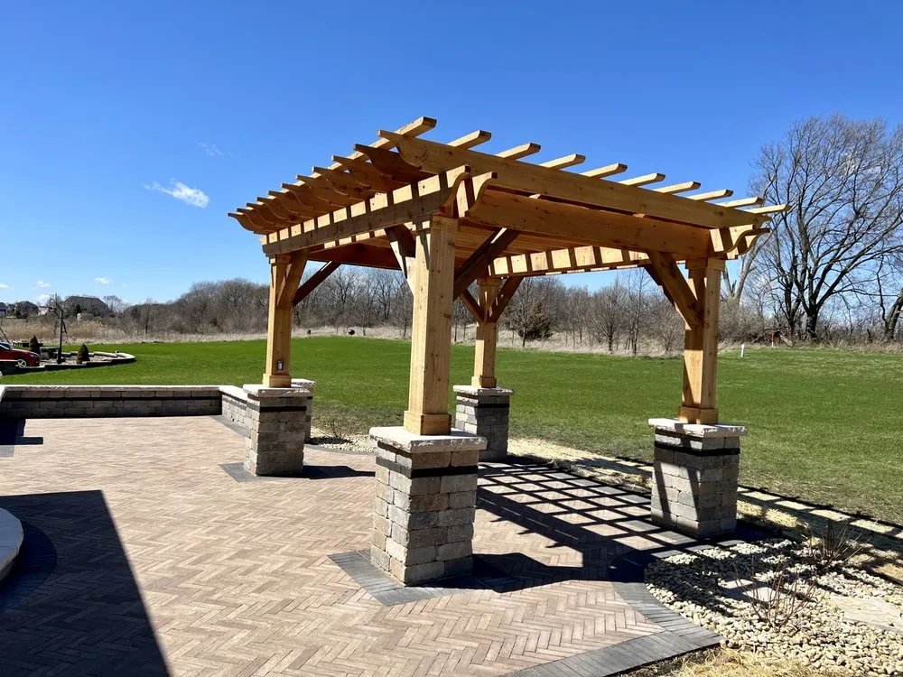 Local garden landscaping in Oswego, IL by Arbeen Landscaping