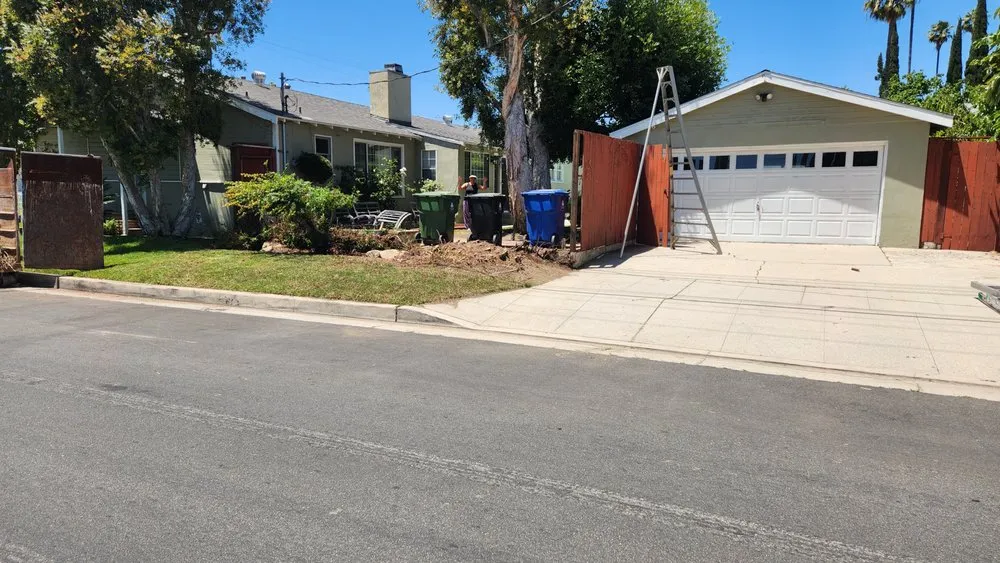 Local yard maintenance experts serving Van Nuys, CA - Arbol Landscape