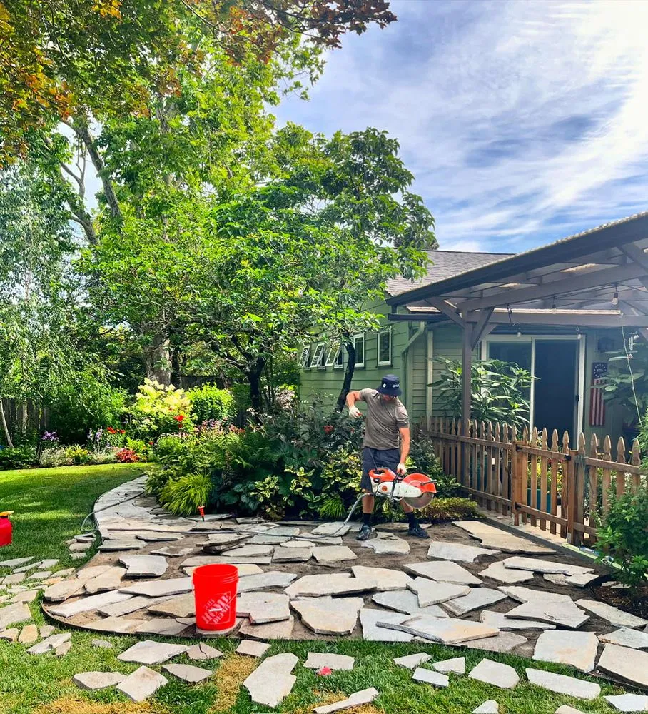 Affordable garden landscaping in Portland, OR - Arboles