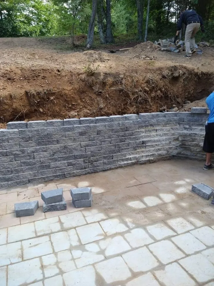 Affordable yard maintenance in Knoxville, TN - Arbor Heights Landscaping Dept