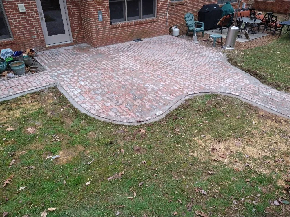 Affordable garden landscaping for beautiful yards in Knoxville, TN by Arbor Heights Landscaping Dept