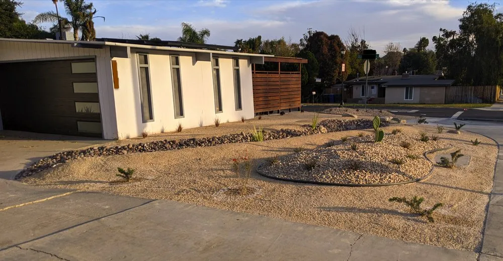 Affordable yard maintenance in Riverside, CA by Arborscape