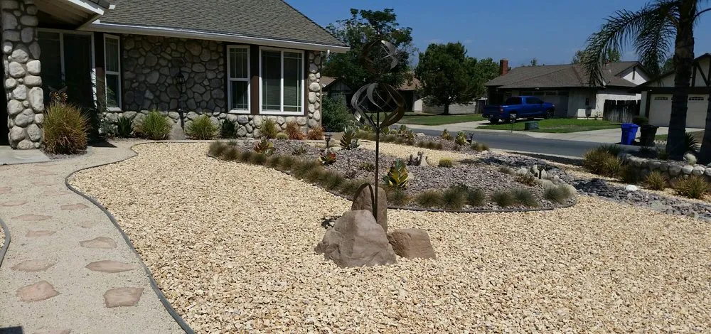 Affordable yard maintenance in Riverside, CA - Arborscape