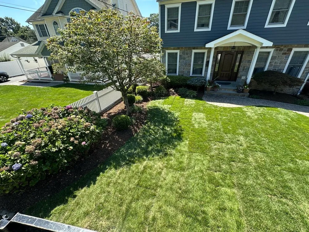 Professional outdoor landscaping experts serving Huntington, NY - Arcadia Outdoors