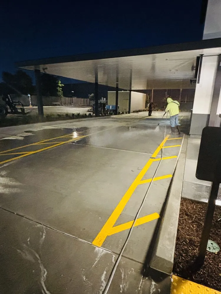 Expert yard cleanup service for homes across El Monte, CA - Arce Property Sweeping Solutions