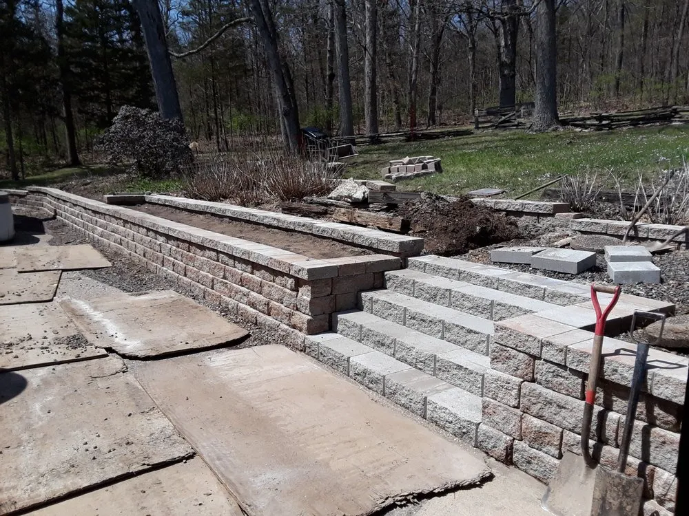 Top-rated outdoor landscaping experts serving St. Louis, MO - Arch City Contractors & Design