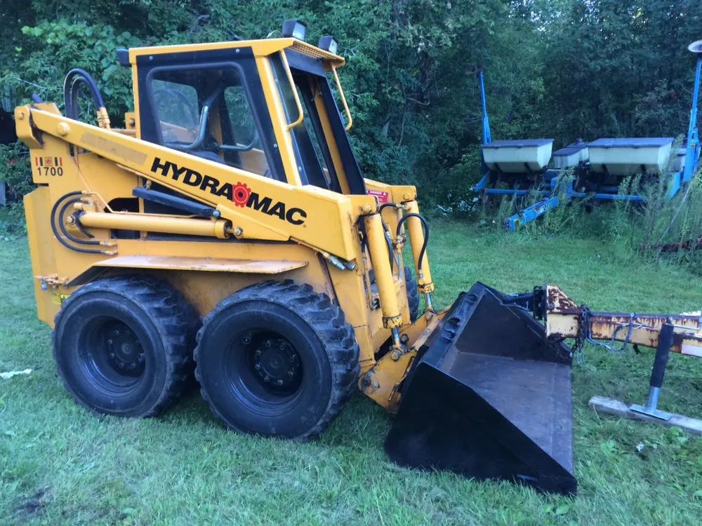 Professional lawn mowing service in Inver Grove, MN - Arch-Tech Landscaping Nursery Gravel & Black Dirt