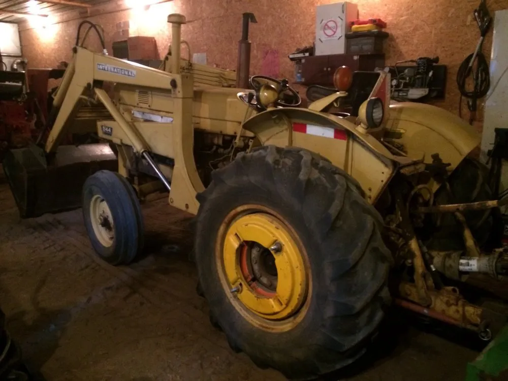 Local yard cleanup service experts serving Saint Paul, MN - Arch-Tech Landscaping, Nursery, Gravel and Black Dirt