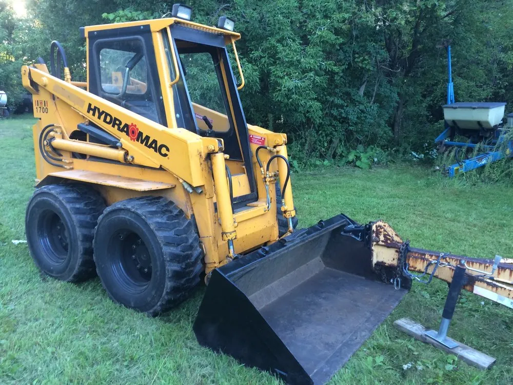 Trusted garden landscaping in Saint Paul, MN by Arch-Tech Landscaping, Nursery, Gravel and Black Dirt