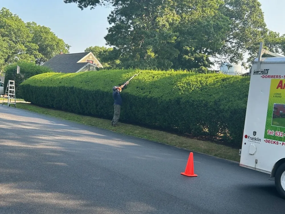 Custom yard maintenance in Wyandanch, NY - Arciles General Contracting