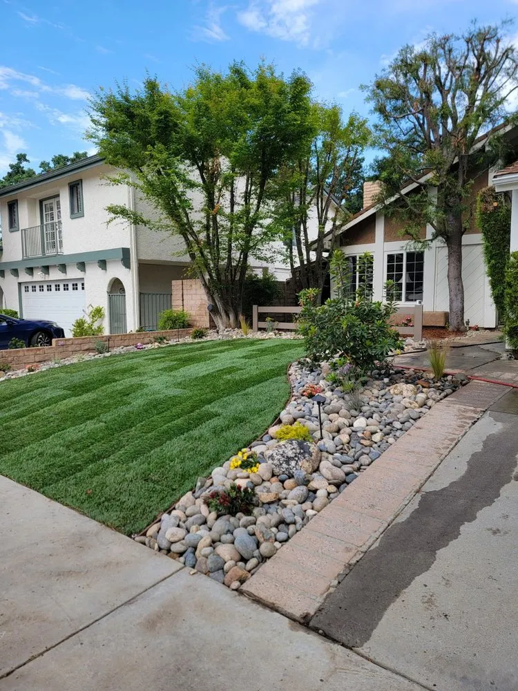 Affordable yard cleanup service for homes in Simi Valley, CA by Arcs Landscape