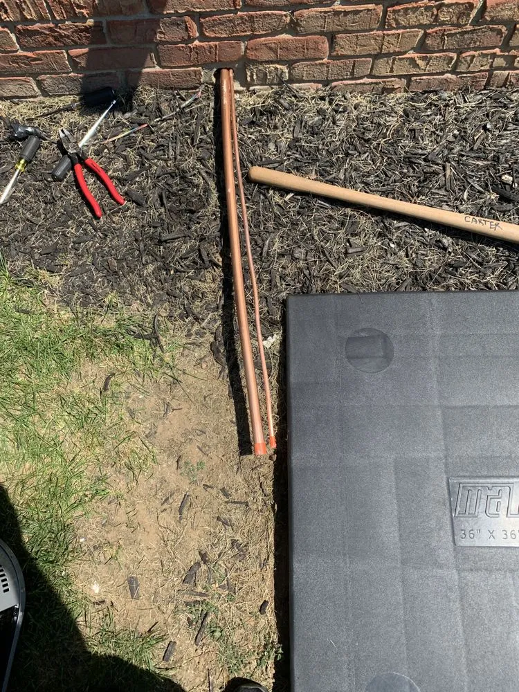 Expert lawn care service experts serving Indianapolis, IN - Arctic Bear Services