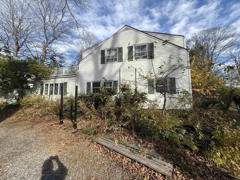 Local lawn mowing service experts serving Poughkeepsie, NY - Ardisi Property Maintenance