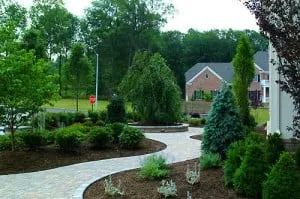 Reliable yard maintenance in Bowling Green, KY - Ardon Lawns & Landscapes