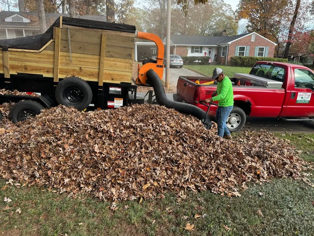 Expert lawn mowing service for homes across Charlotte, NC - Area Verde Landscaping