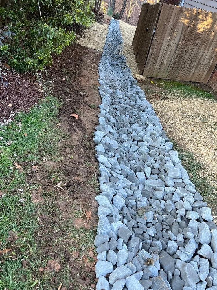 Affordable lawn care service for beautiful yards in Charlotte, NC by Area Verde Landscaping