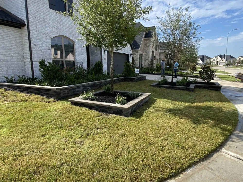 Local garden landscaping in Sugar Land, TX - Arellano Landscaping